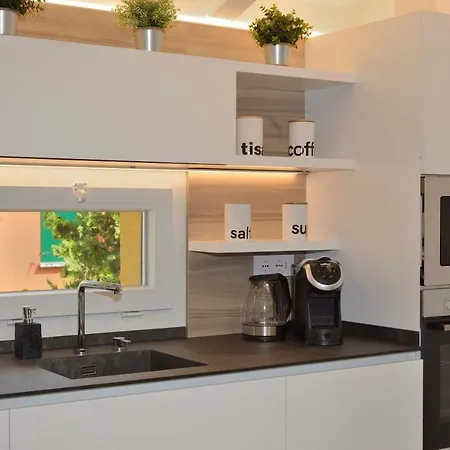 Apartmán Grenier Blanc Elegante Mansarda 2 5 Ospiti *