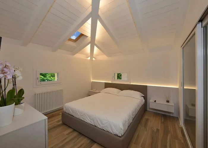 Apartment Grenier Blanc - Elegante Mansarda *