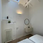 Grenier Blanc Elegante Mansarda 2 5 Ospiti Apartment San Pietro in Casale