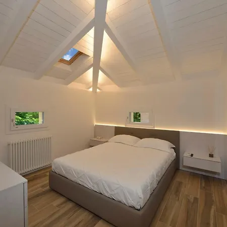 Lejlighed Grenier Blanc Elegante Mansarda 2 5 Ospiti *