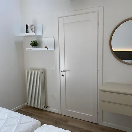 Grenier Blanc Elegante Mansarda 2 5 Ospiti *