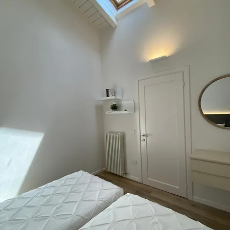 Grenier Blanc - Elegante Mansarda * San Pietro in Casale