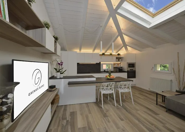 Grenier Blanc - Elegante Mansarda