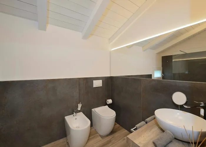 Grenier Blanc - Elegante Mansarda * San Pietro in Casale