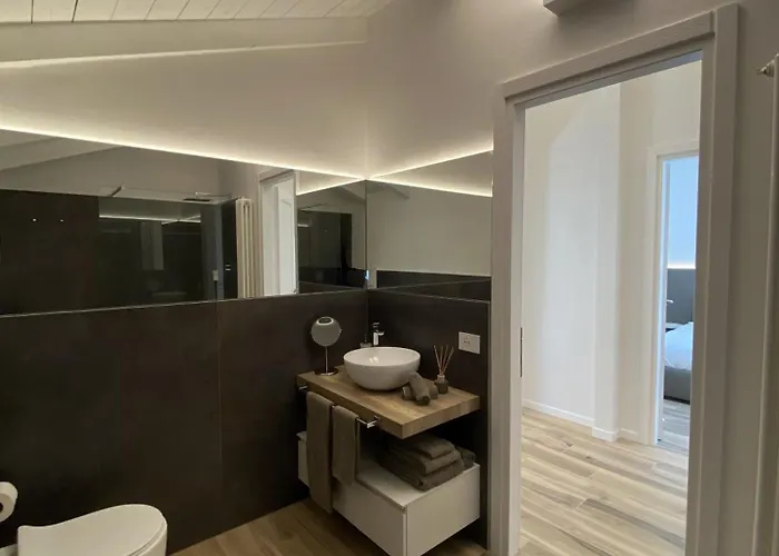 Grenier Blanc - Elegante Mansarda San Pietro in Casale