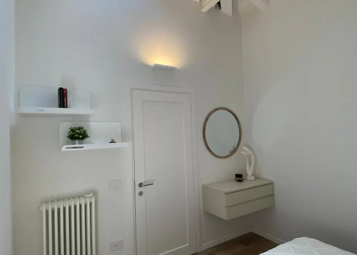 Grenier Blanc - Elegante Mansarda Apartmán San Pietro in Casale